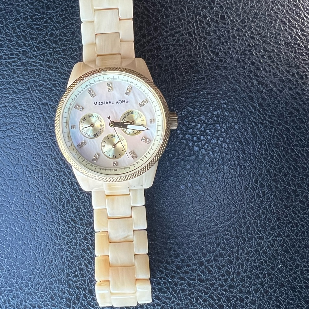 Michael Kors Women's MK5039 Ritz Horn Watch